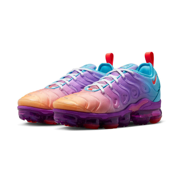 Nike vapormax black shop pink blue