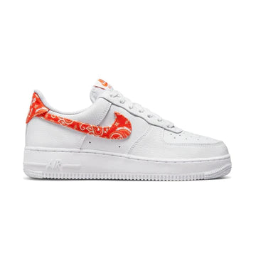 Performance and Comfort: What Makes Nike Low-Top Sneakers a Game-Changer?