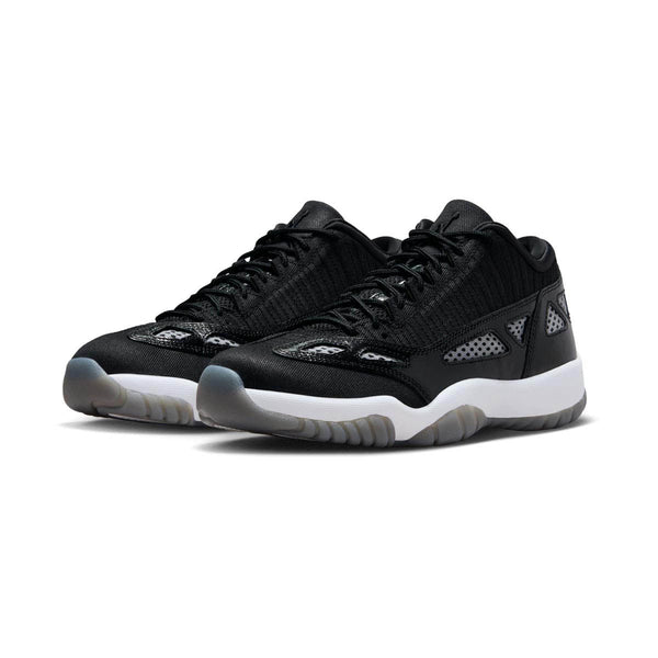 シューズ(男性用) AIR JORDAN 11 RETRO LOW IE 2003 Air Jordan 11 Retro Low IE Black Red (Bred) - Men's Size 9 | eBay
