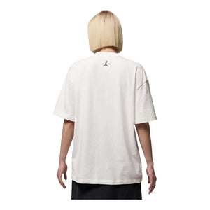 Jordan Women's Oversized Short-Sleeve Graphic T-Shirt