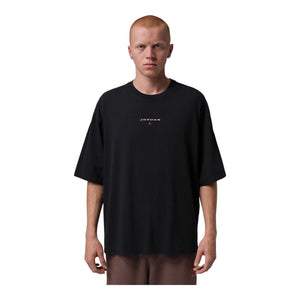 Jordan Flight Essentials Men's Oversized Patch T-Shirt