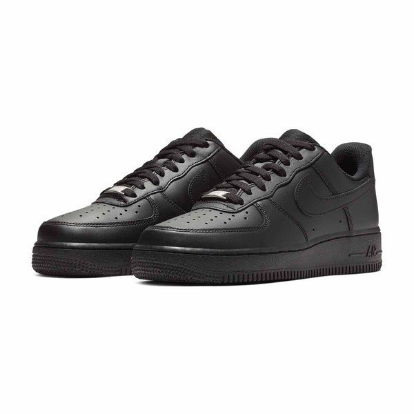 Shop Women's Nike Air Force 1 '07