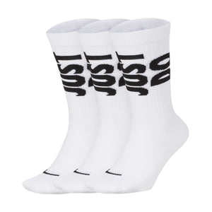 Nike Sportswear Everyday Essential Crew Socks