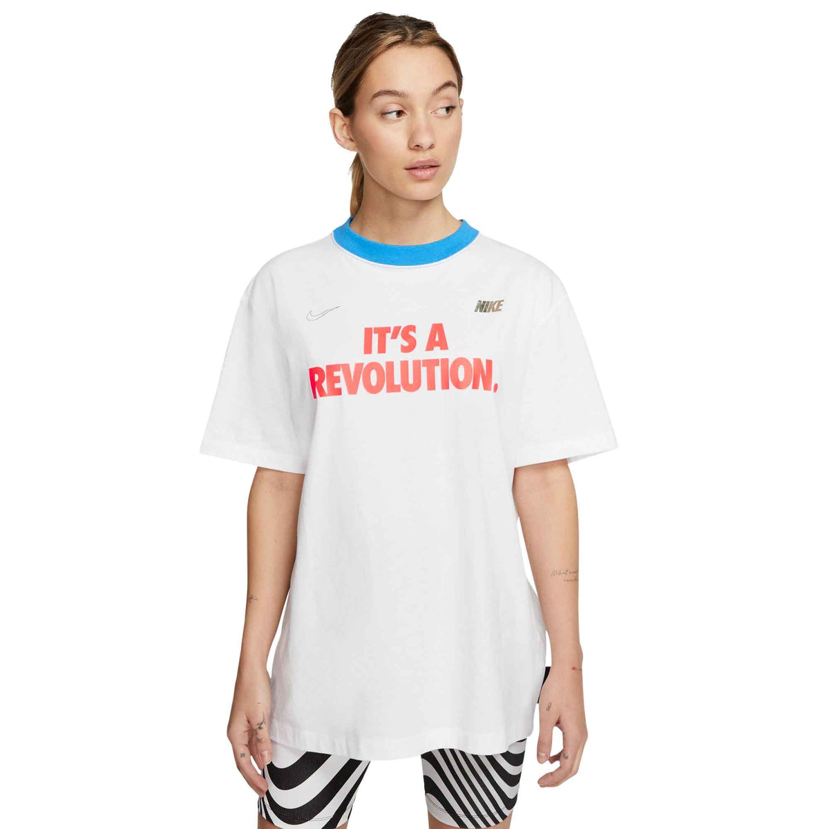 Nike Sportswear Essential -