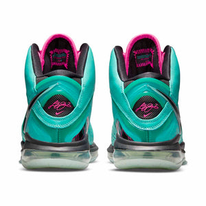 LeBron 8 Men's Shoe