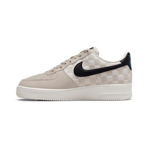 Nike Air Force 1 '07 QS
