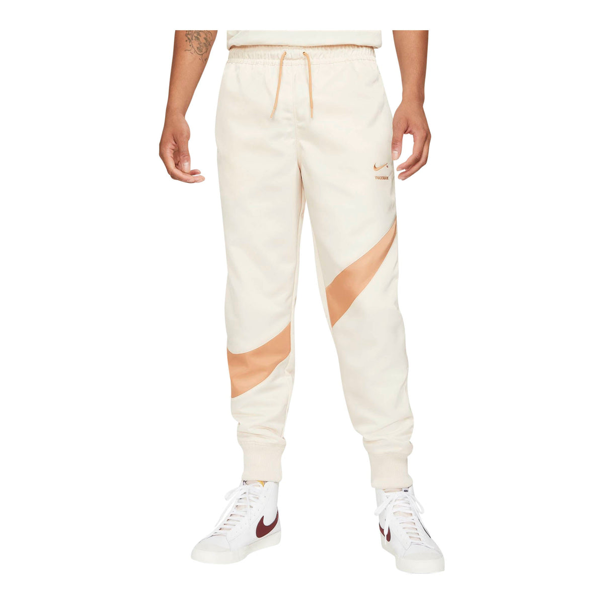 Nike Sportswear Swoosh -