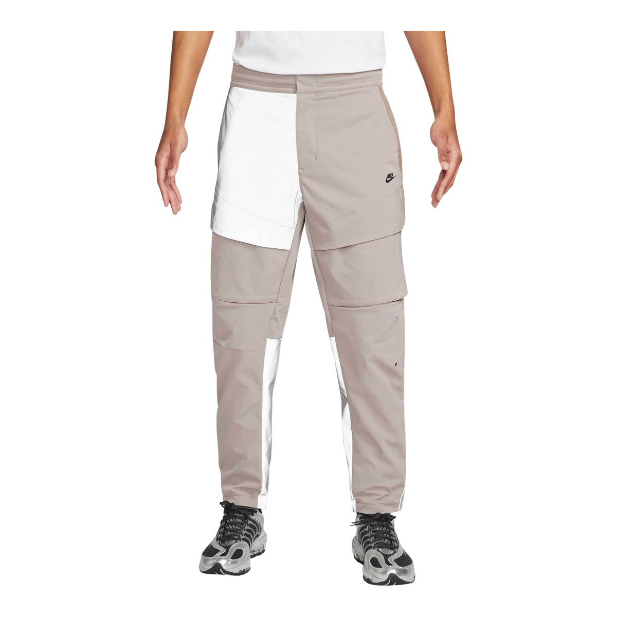 Nike Sportswear Tech Pack Men's Reflective Unlined Cargo Pants -