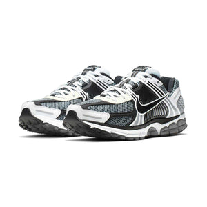 Nike Zoom Vomero 'Dark Grey Black White' Men's Shoes