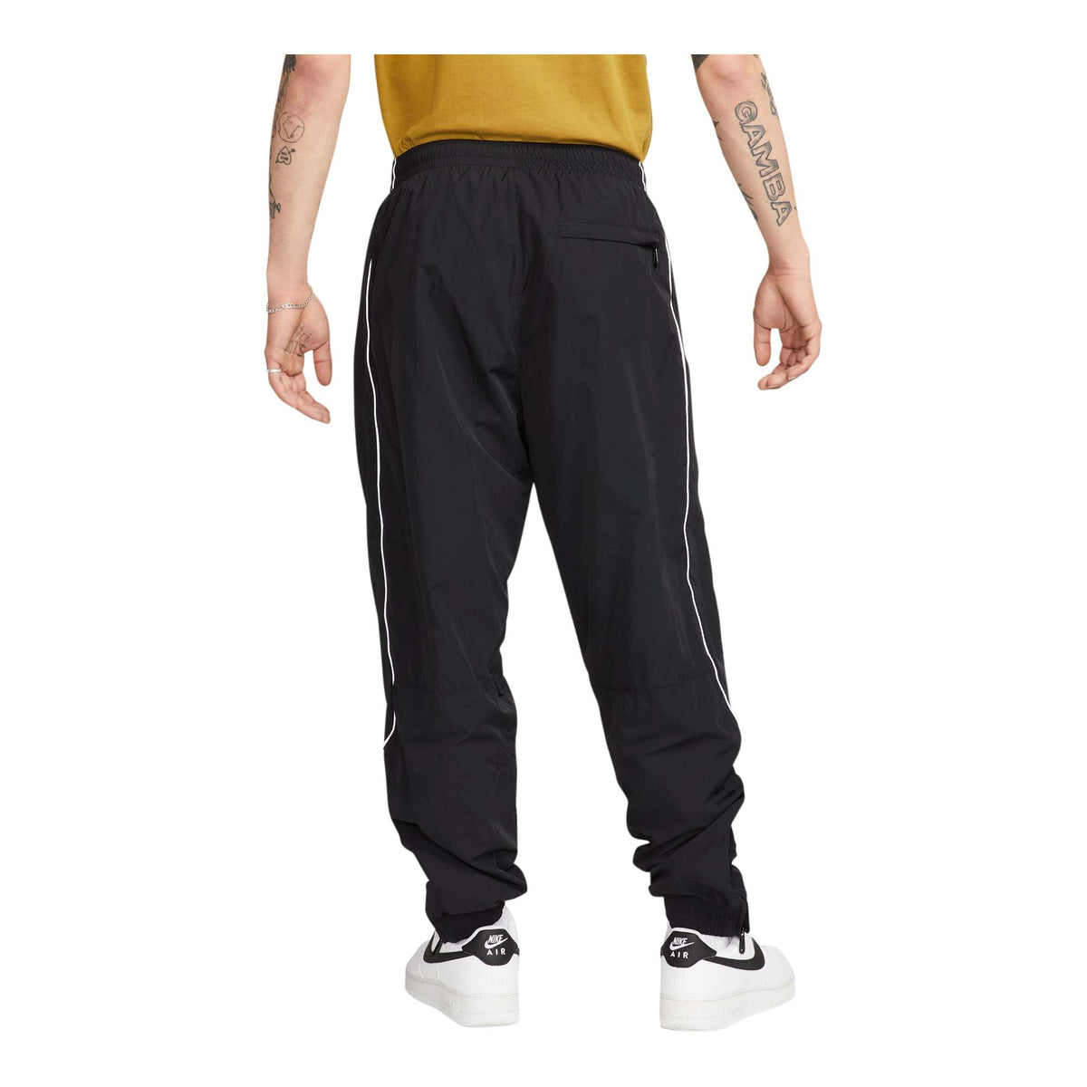 Nike Solo Swoosh Men&#39;s Track Pants