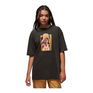 Jordan Women's Oversized Graphic T-Shirt