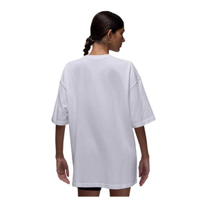 Jordan Women's Oversized Graphic T-Shirt