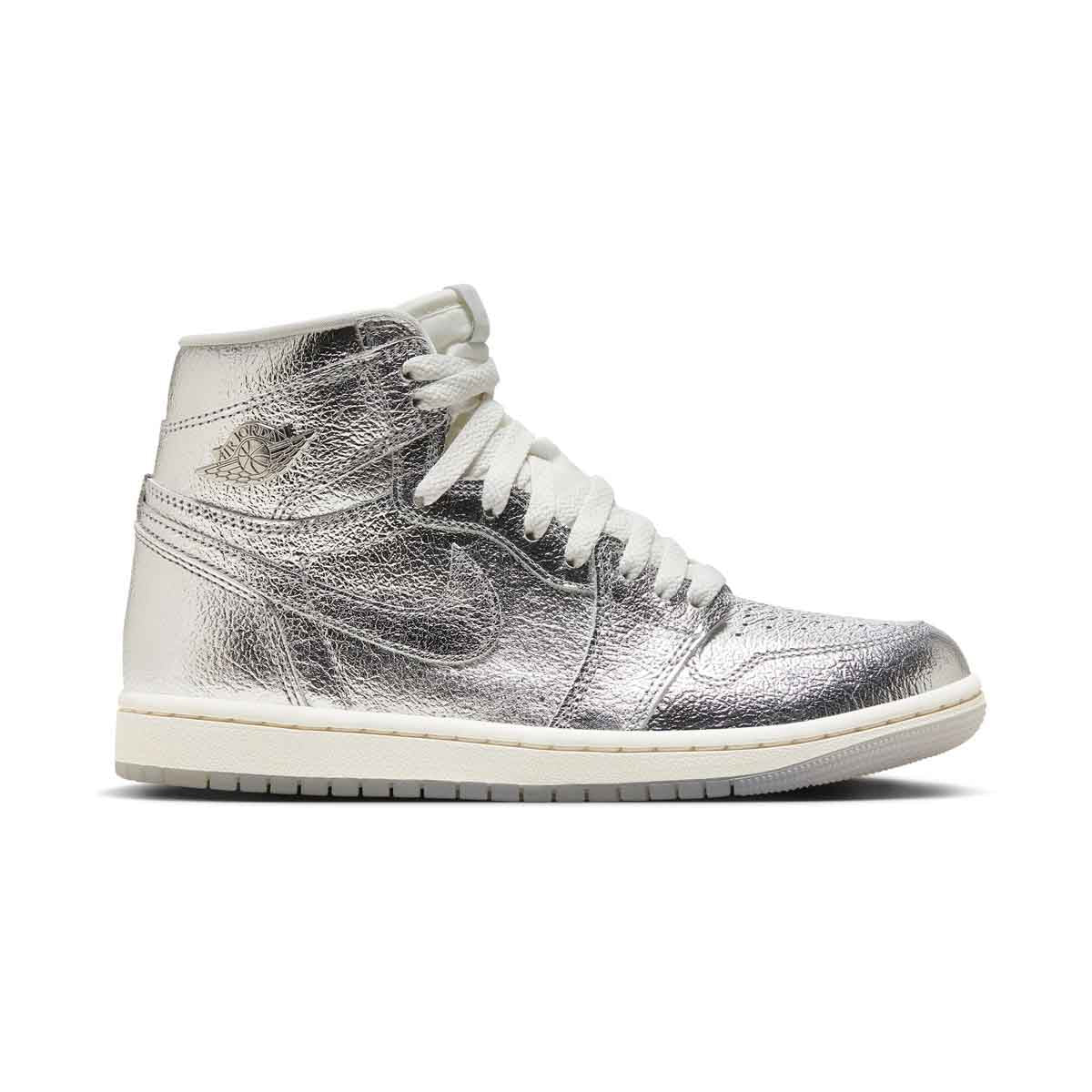 Air Jordan 1 Retro High Women's Shoes - 