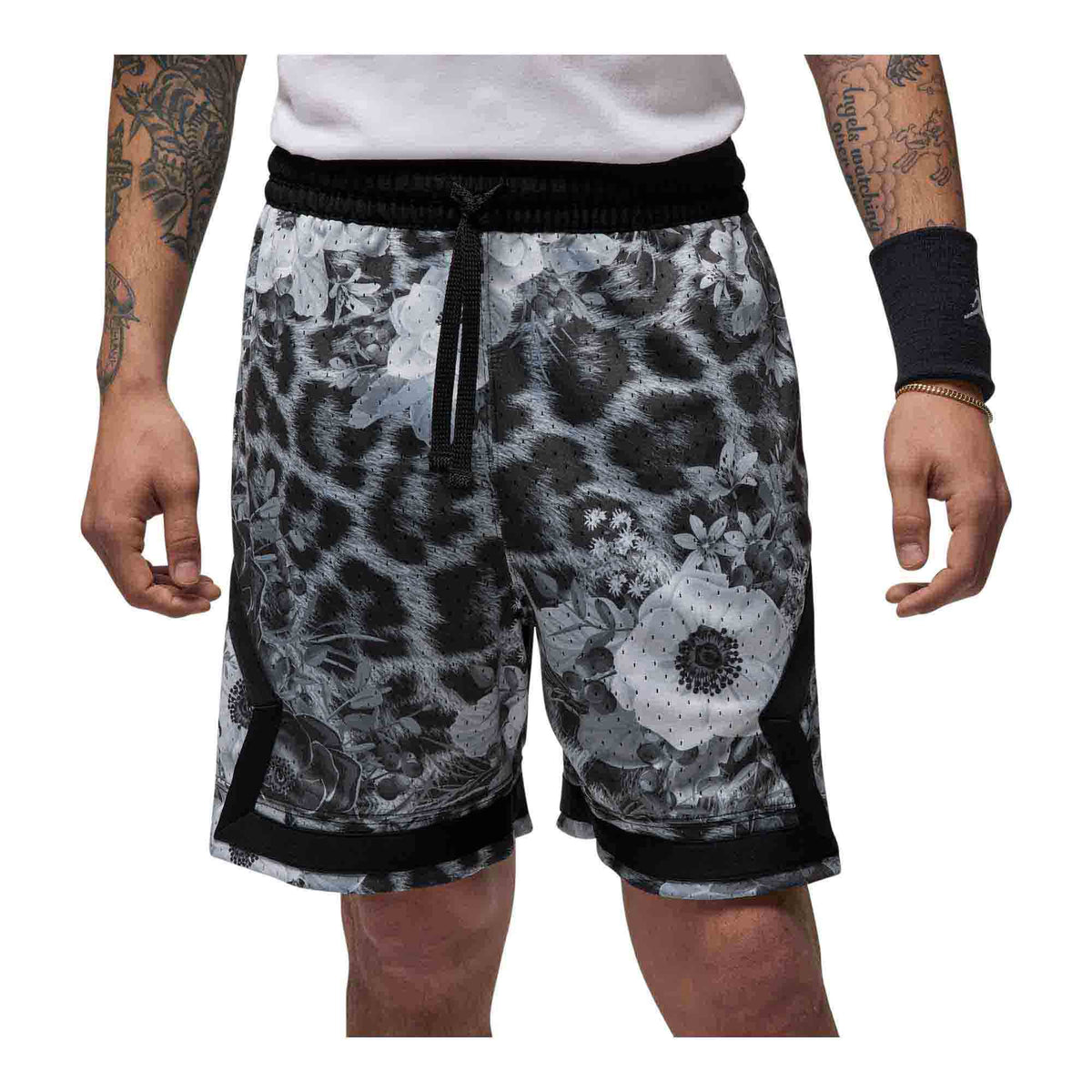 Jordan Sport Men&#39;s Dri-FIT Diamond Shorts