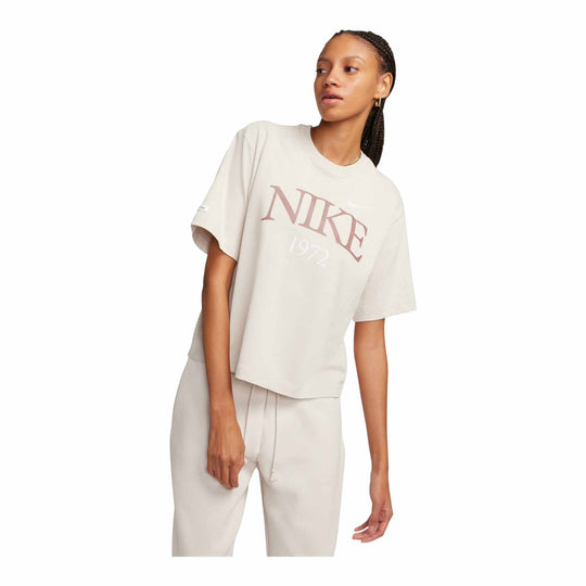 Nike Sportswear Classic Women's T-Shirt