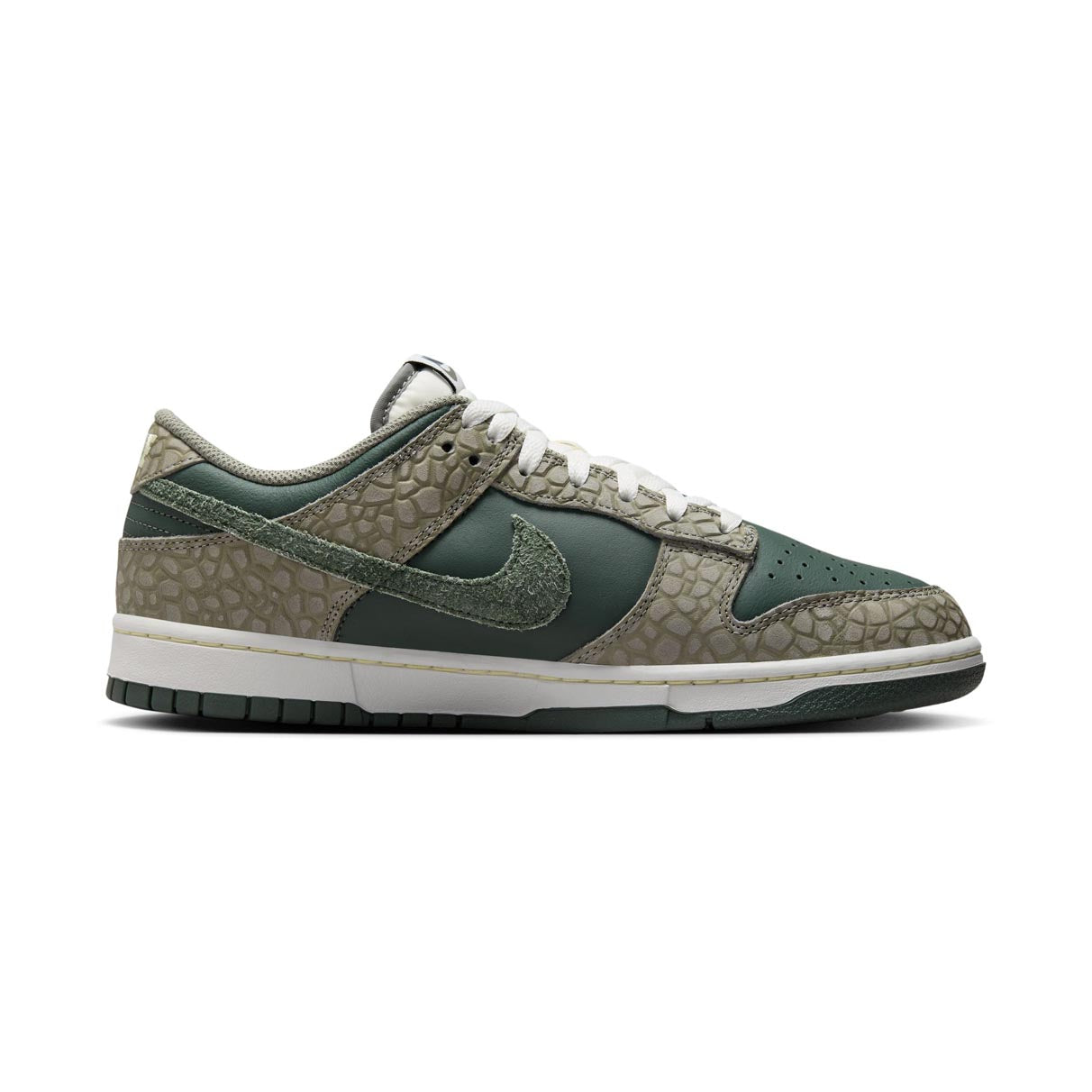 Nike Dunk Low Retro Premium Men's Shoes - MENS SHOES