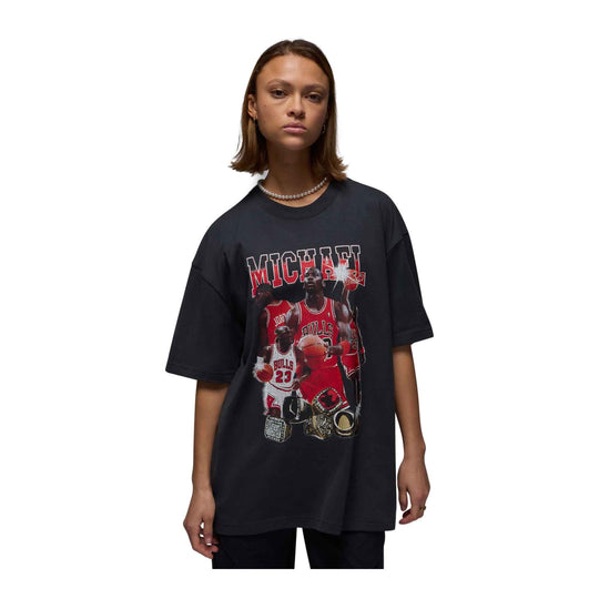 Jordan Women's Oversized Short-Sleeve Graphic T-Shirt