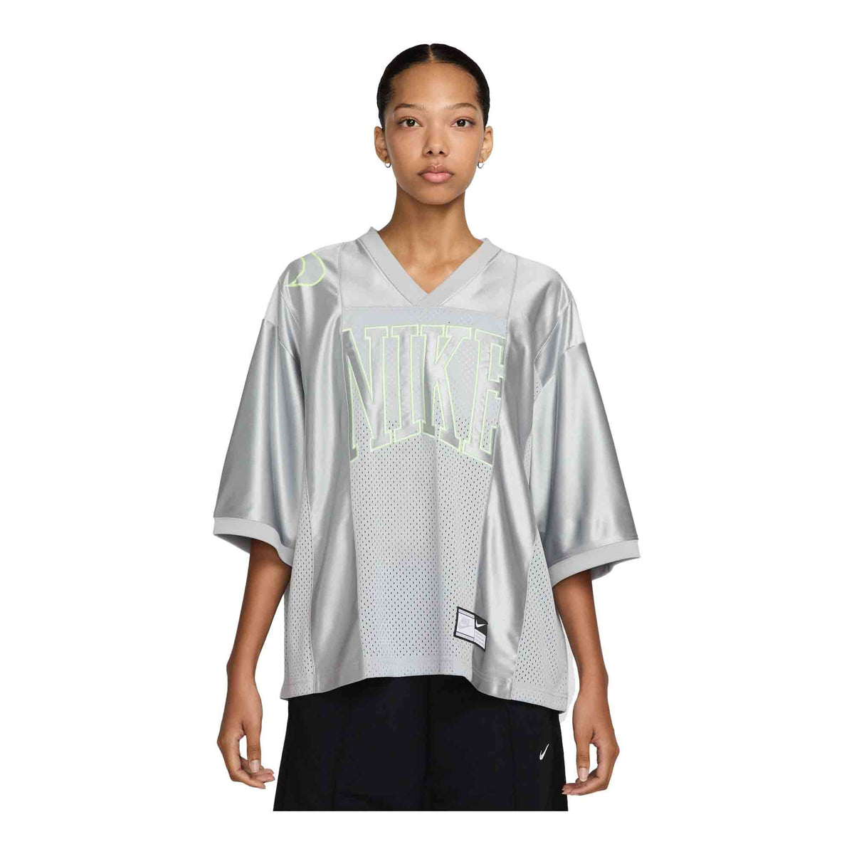 Nike Sportswear Street Women&#39;s Oversized Short-Sleeve Graphic Jersey