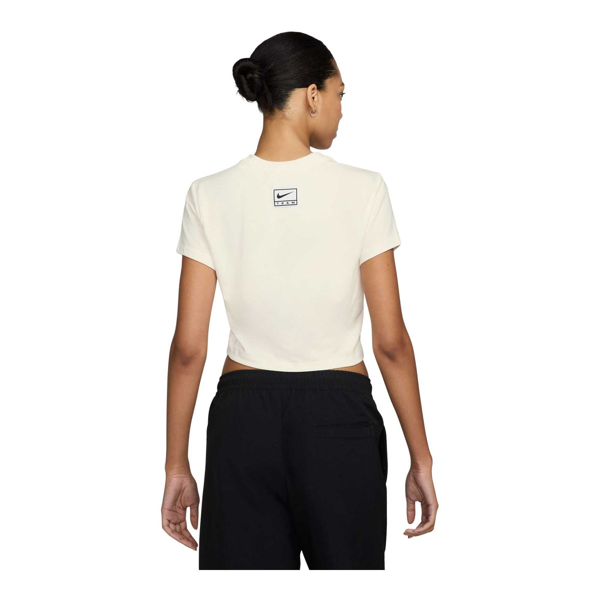 Nike Sportswear Women&#39;s Slim Cropped T-Shirt