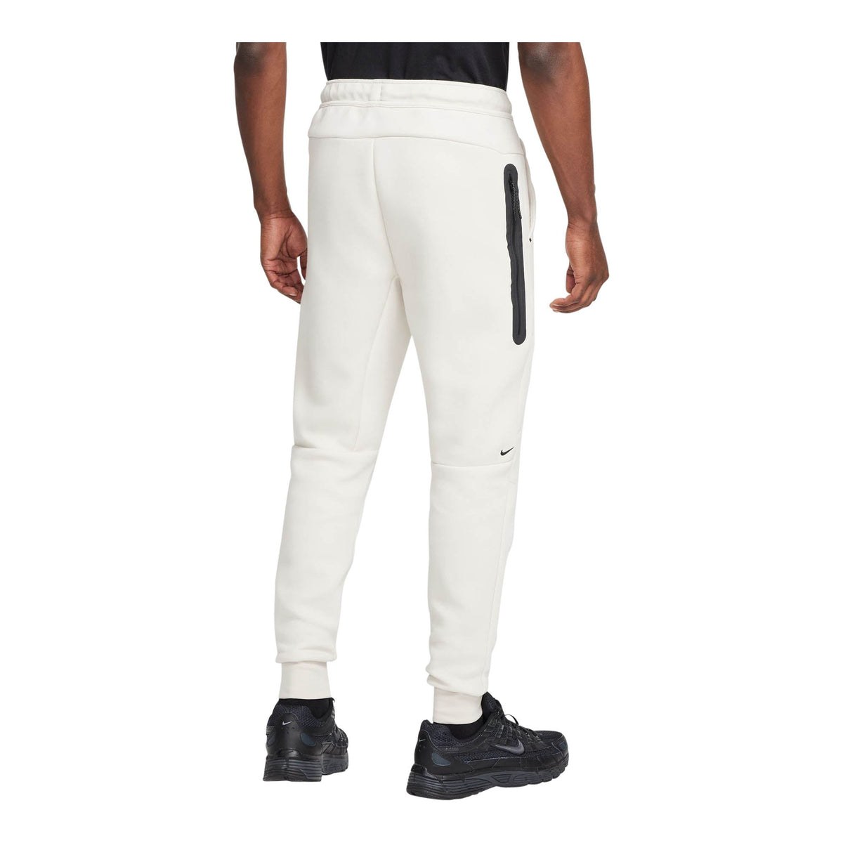 Nike Tech Men&#39;s Fleece Joggers