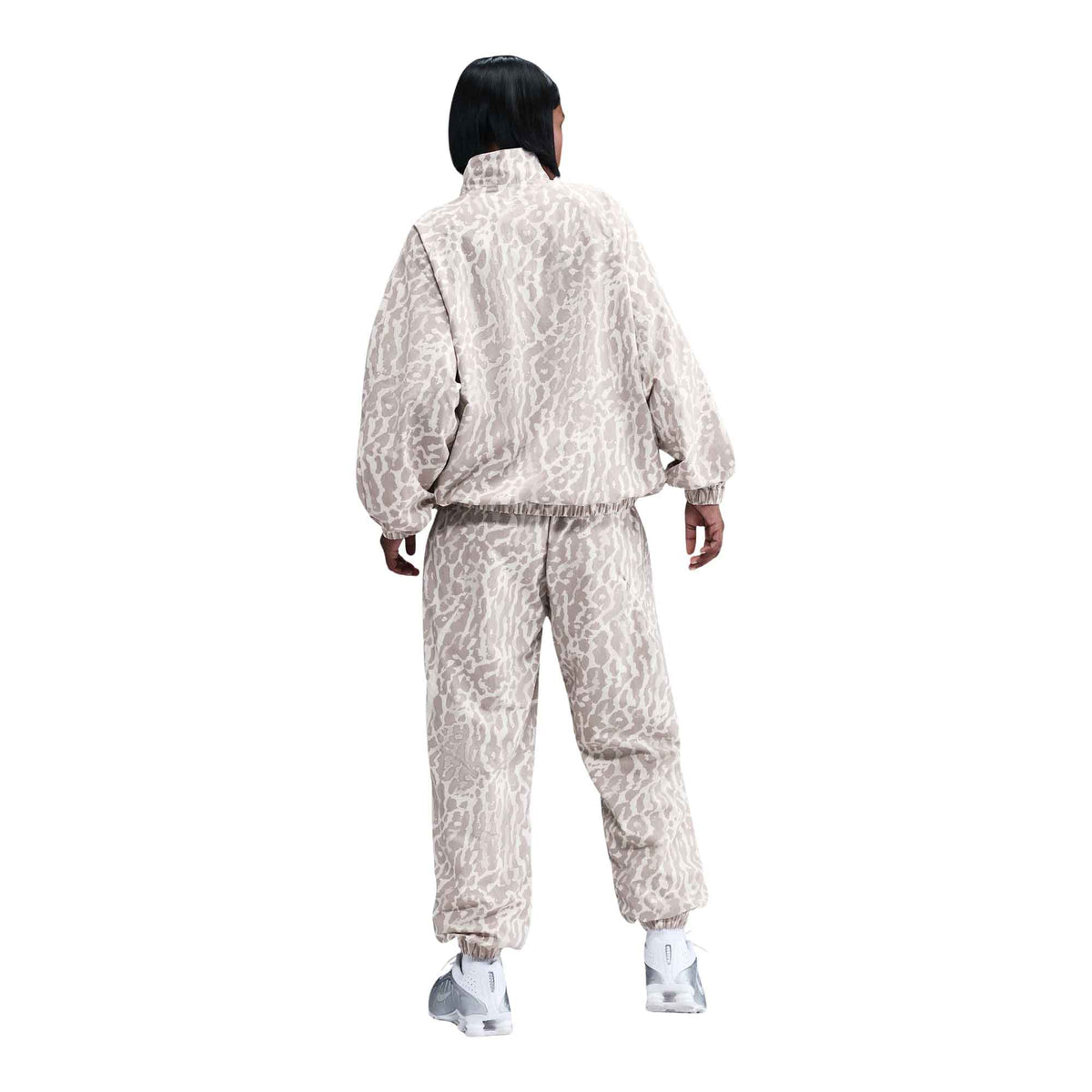 Nike Sportswear Women&#39;s Woven Printed Jacket