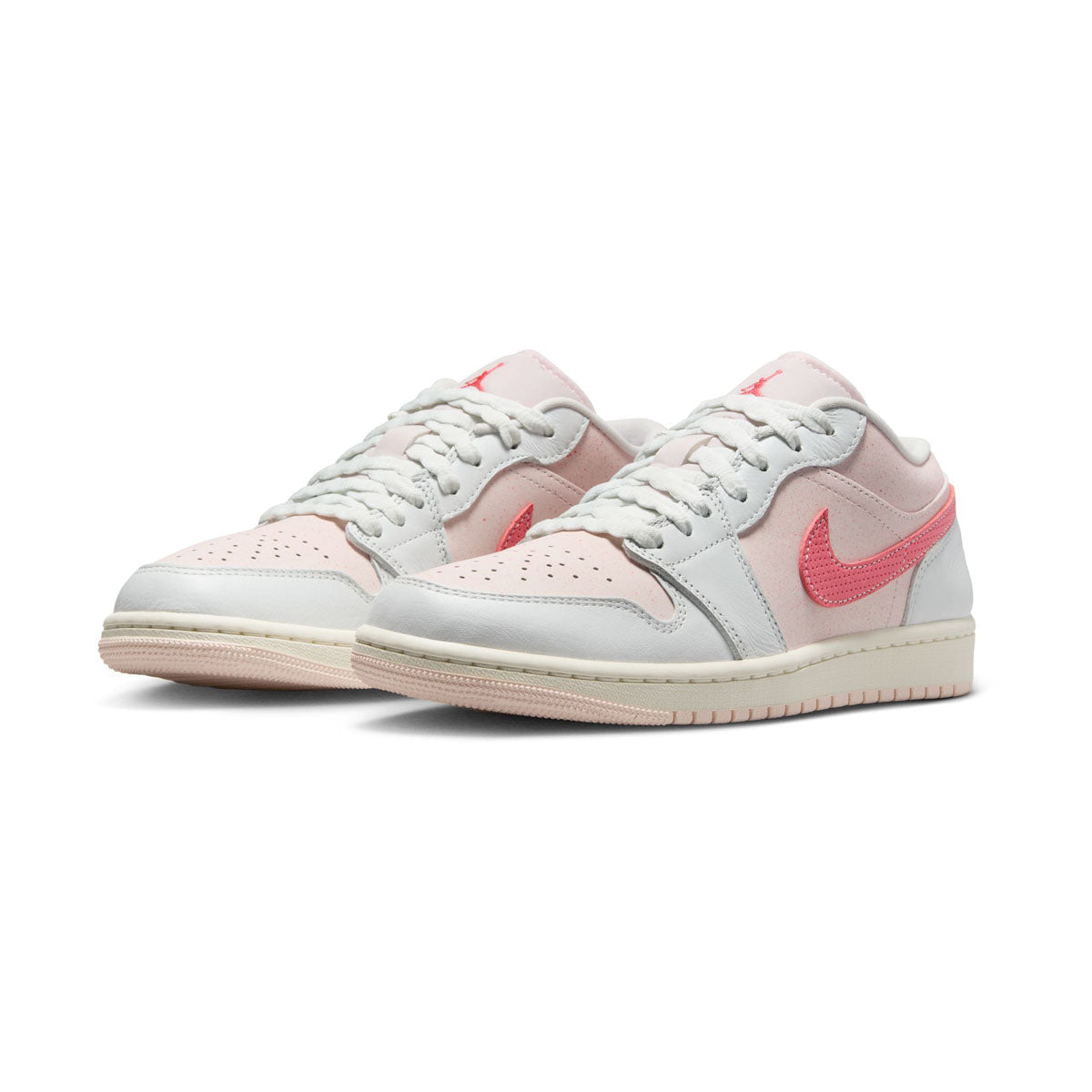 Air Jordan 1 Low SE &#39;Strawberry Shake&#39; Women&#39;s Shoes