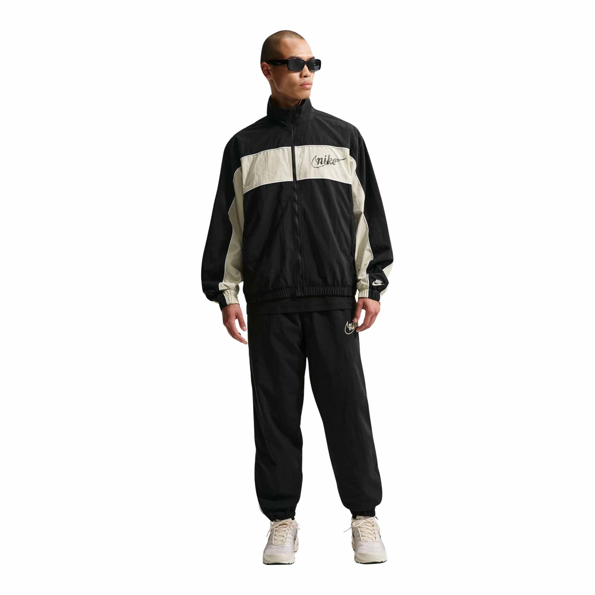  アイボリー ブラック ジャケット Shop Nike Sportswear Club Men's Lightweight Full-Zip Jacket