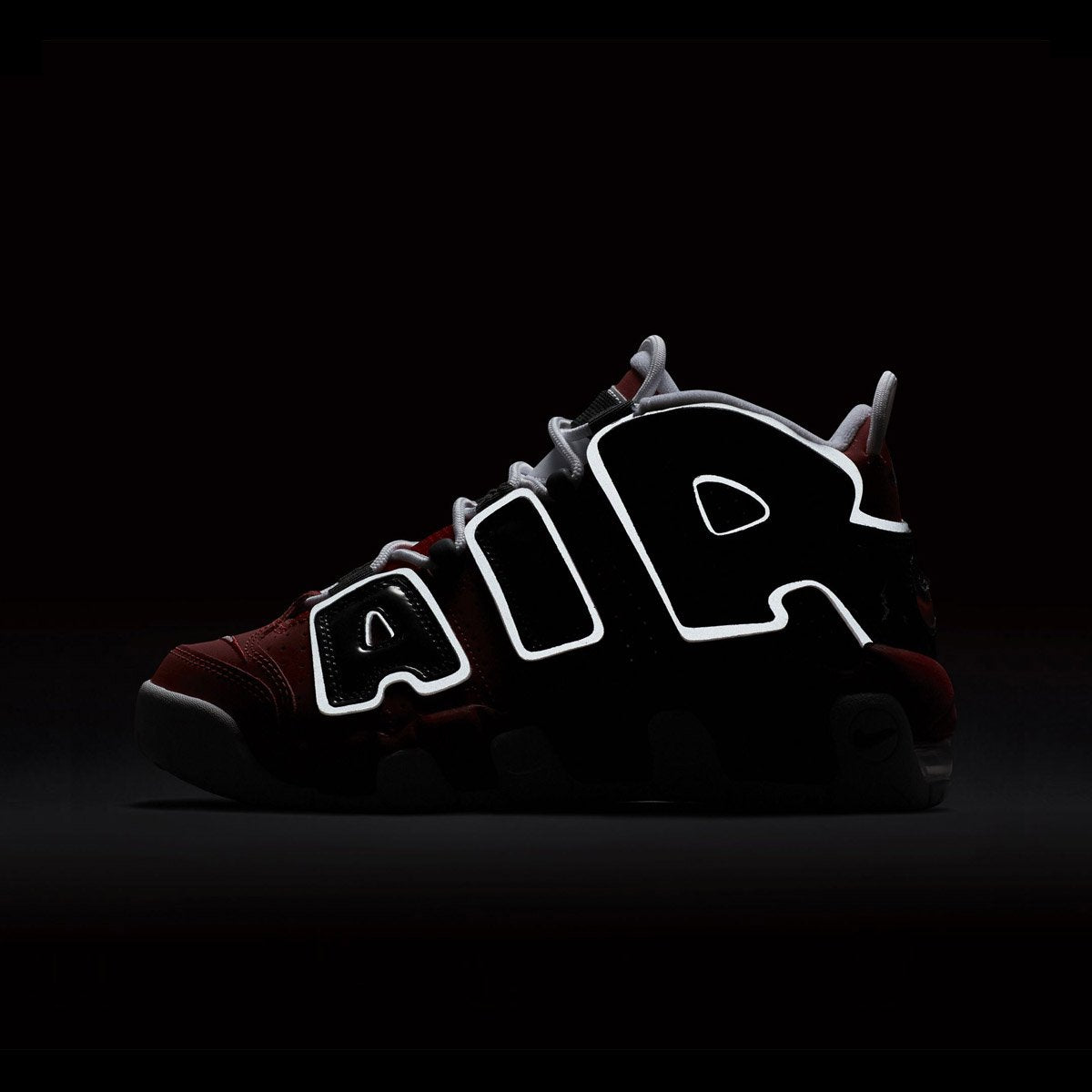 Nike Air More Uptempo Big Kids&#39; Shoe