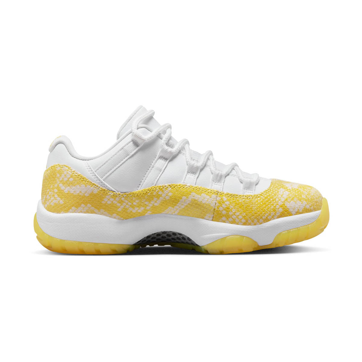 Air Jordan 11 Retro Low 	Women's Shoes - 