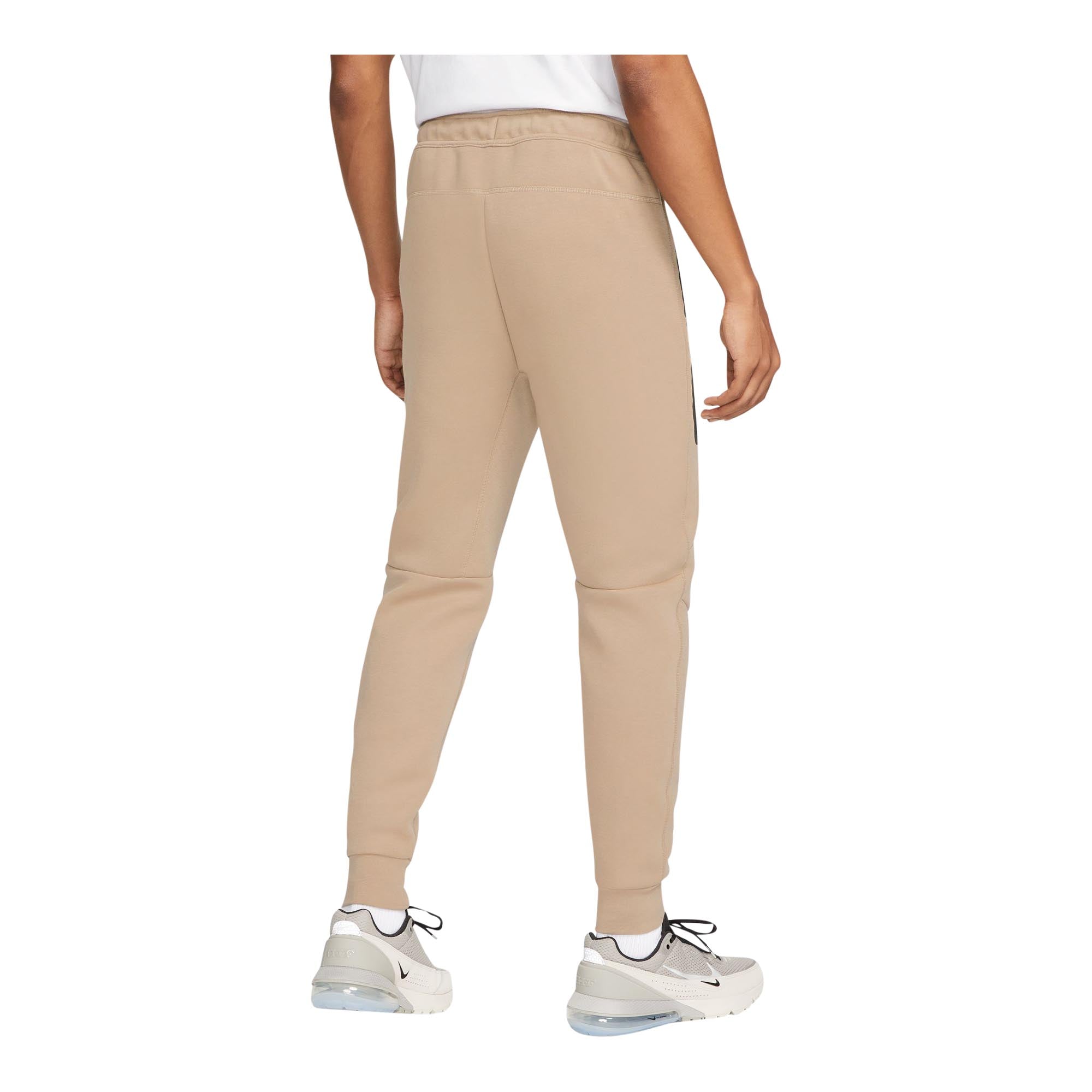 baige nike tech fleece