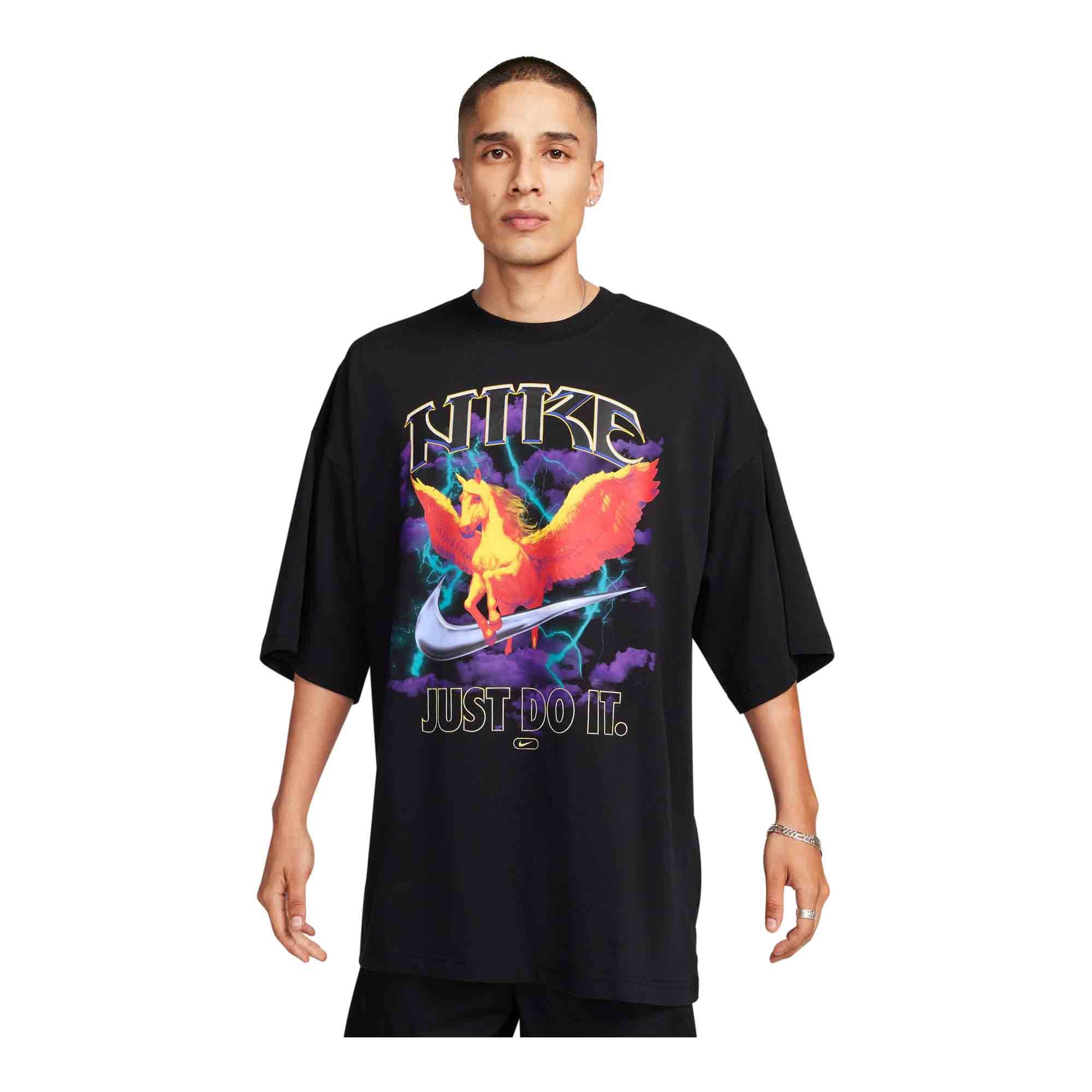 Nike Sportswear Men's T-Shirt - Men's Streetwear Outfits and hoodies