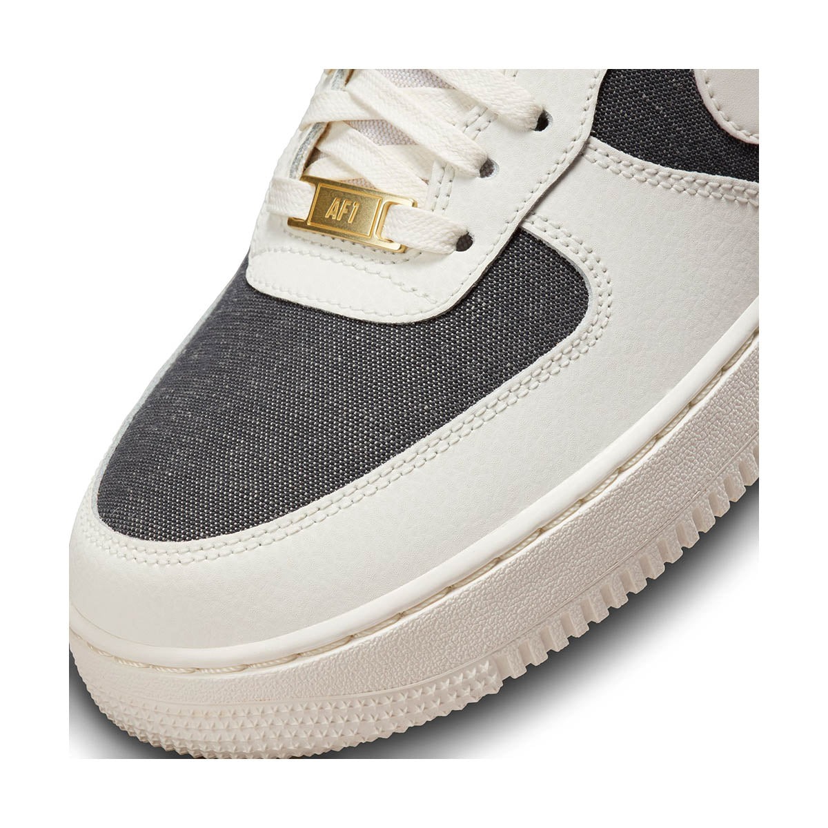 Nike Air Force 1 '07 LV8 Black/Summit White Men's Shoes, Size: 12