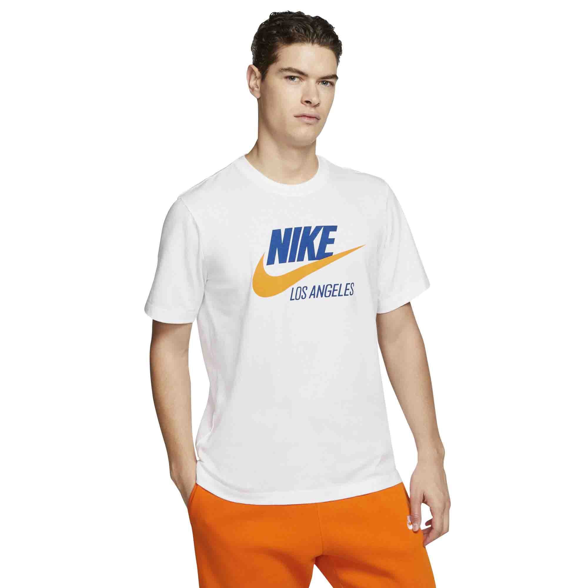 Nike Sportswear - T-Shirts