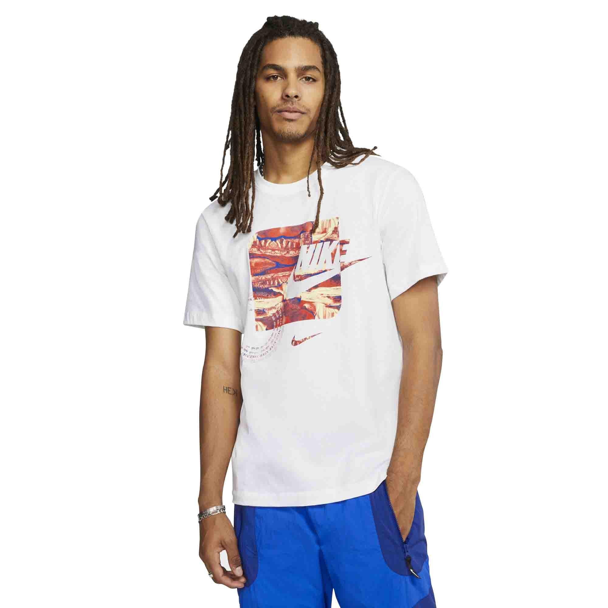 Nike Sportswear - T-Shirts