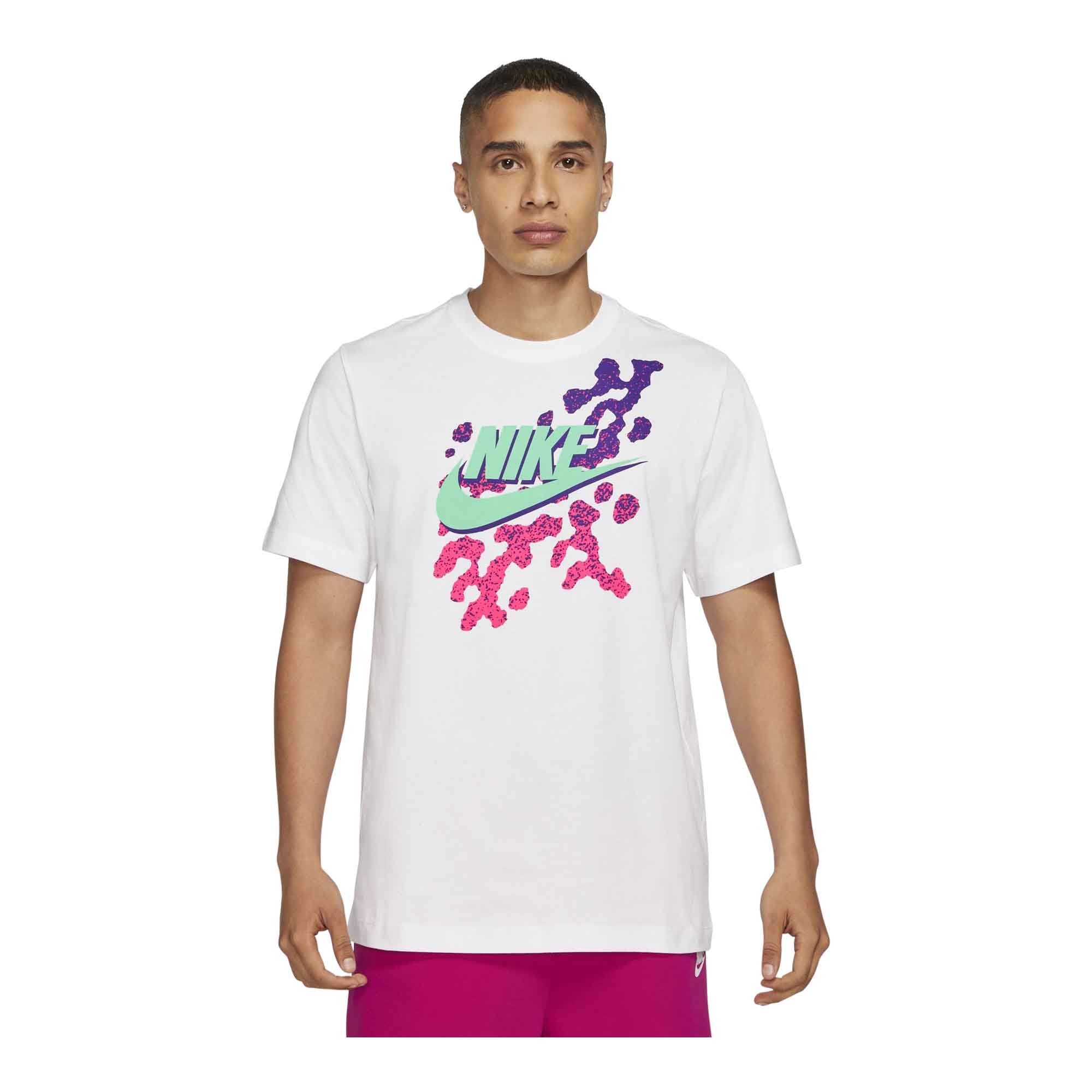 Nike Sportswear Men's T-Shirt - T-Shirts