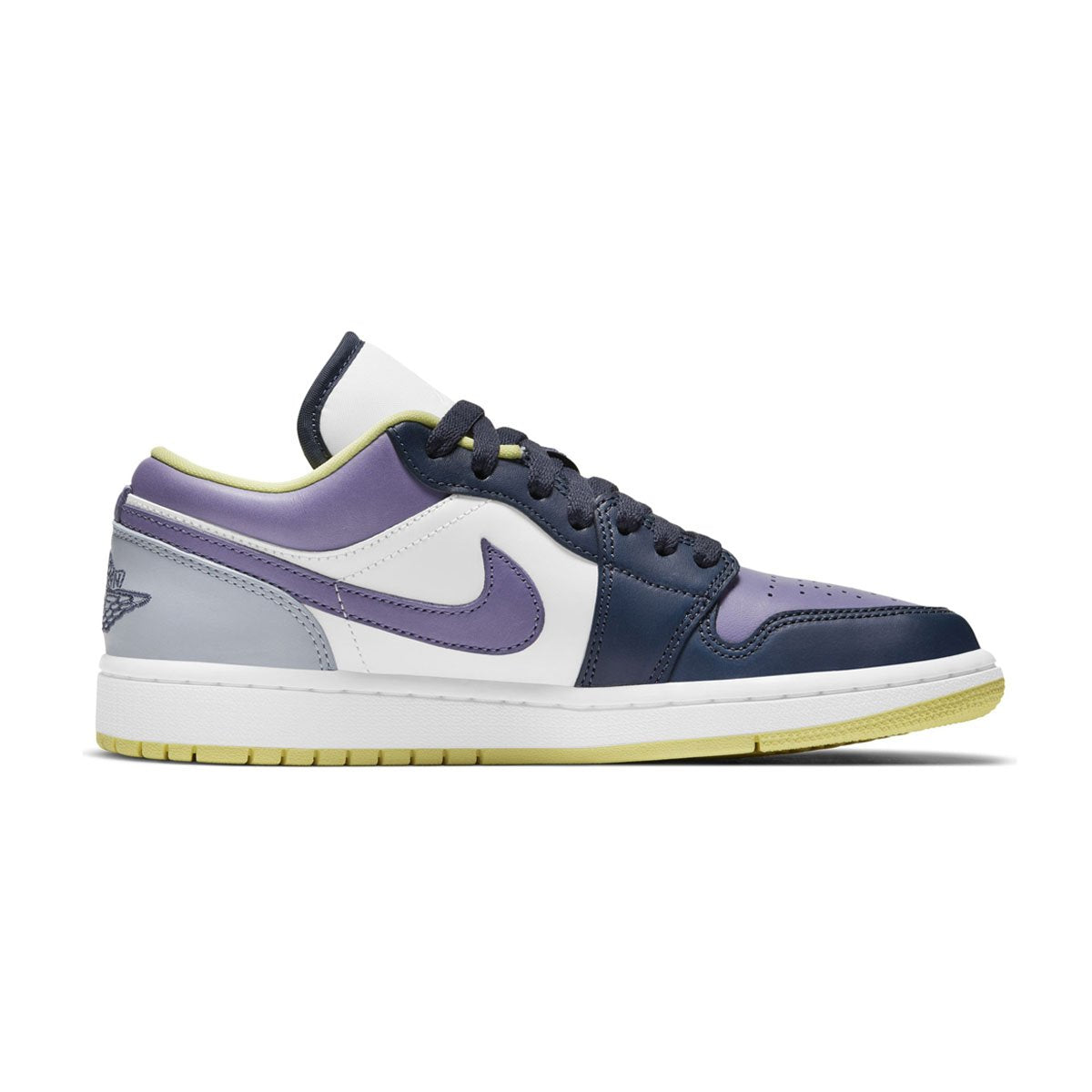 Air Jordan 1 Low SE Women's Shoe - EASTER SALE